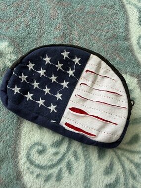 Yak & Yeti American Flag Star & Stripe Coin Purse - Navy, White & Red